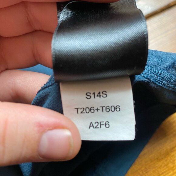 The North Face T-shirt Women's size Medium Short Sleeve Tee Blue - Picture 7 of 11